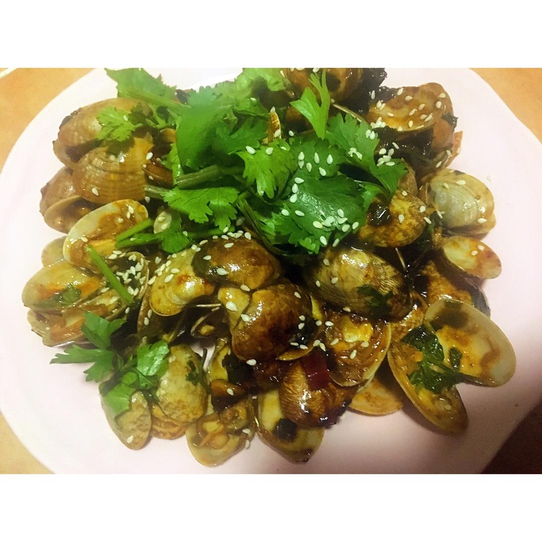 香辣炒花蛤（海鲜大排档的秘制酱汁）