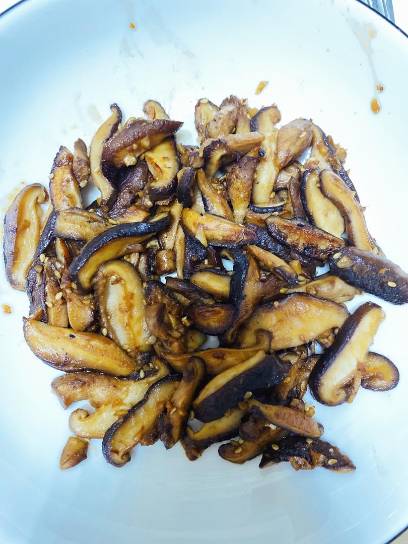 干煸手撕杏鲍菇