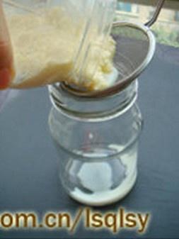 用最简单的方法做正宗的buttermilk和黄油的做法 步骤4