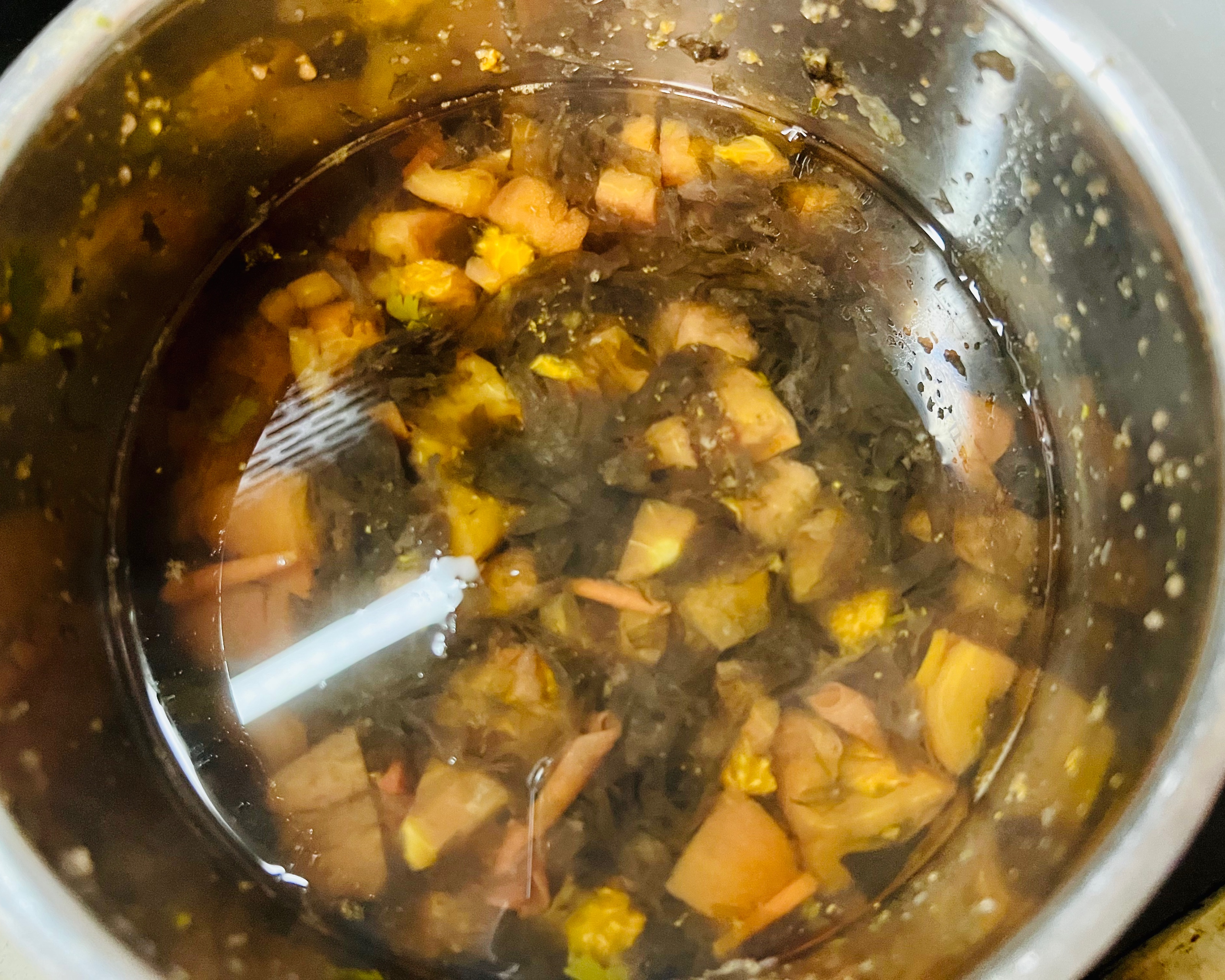 5分钟的 西红柿紫菜汤的做法 步骤3