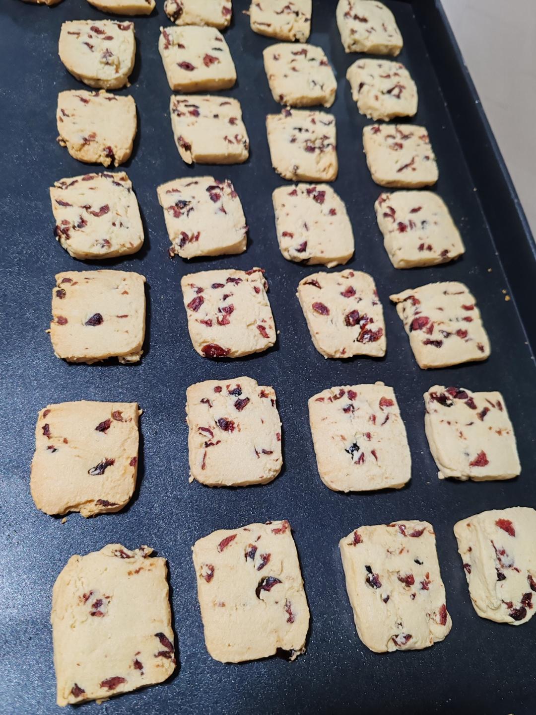 奶香浓郁酸甜酥脆的蔓越莓黄油曲奇