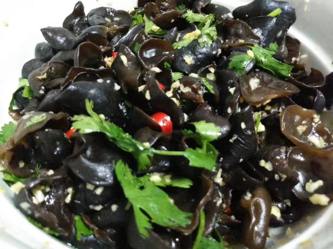 凉拌黑木耳