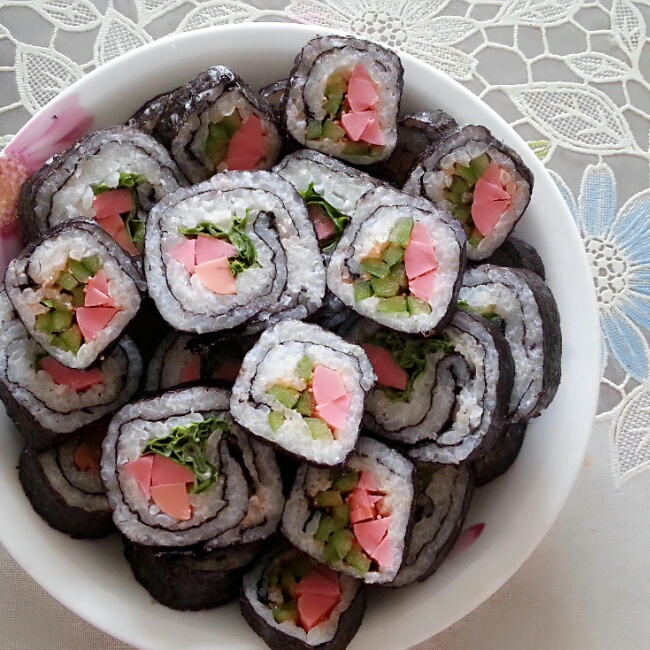 紫菜卷寿司