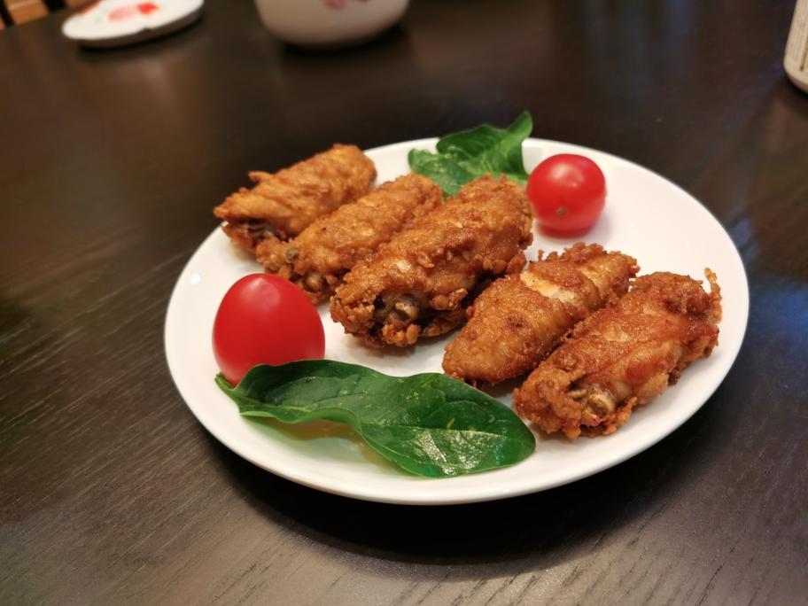 超好吃的蒜香鸡翅的做法