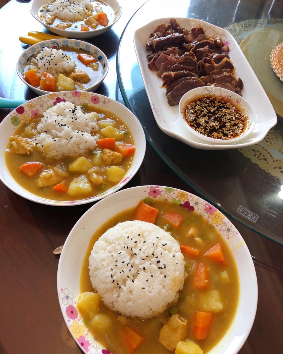 咖喱鸡肉饭