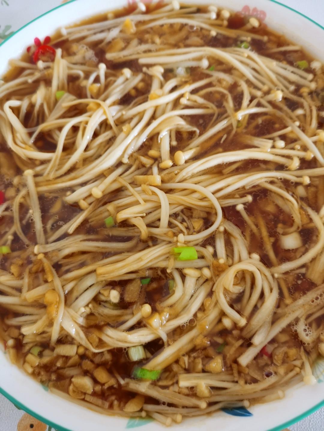 超级下饭的蒜蓉金针菇！好吃到爆