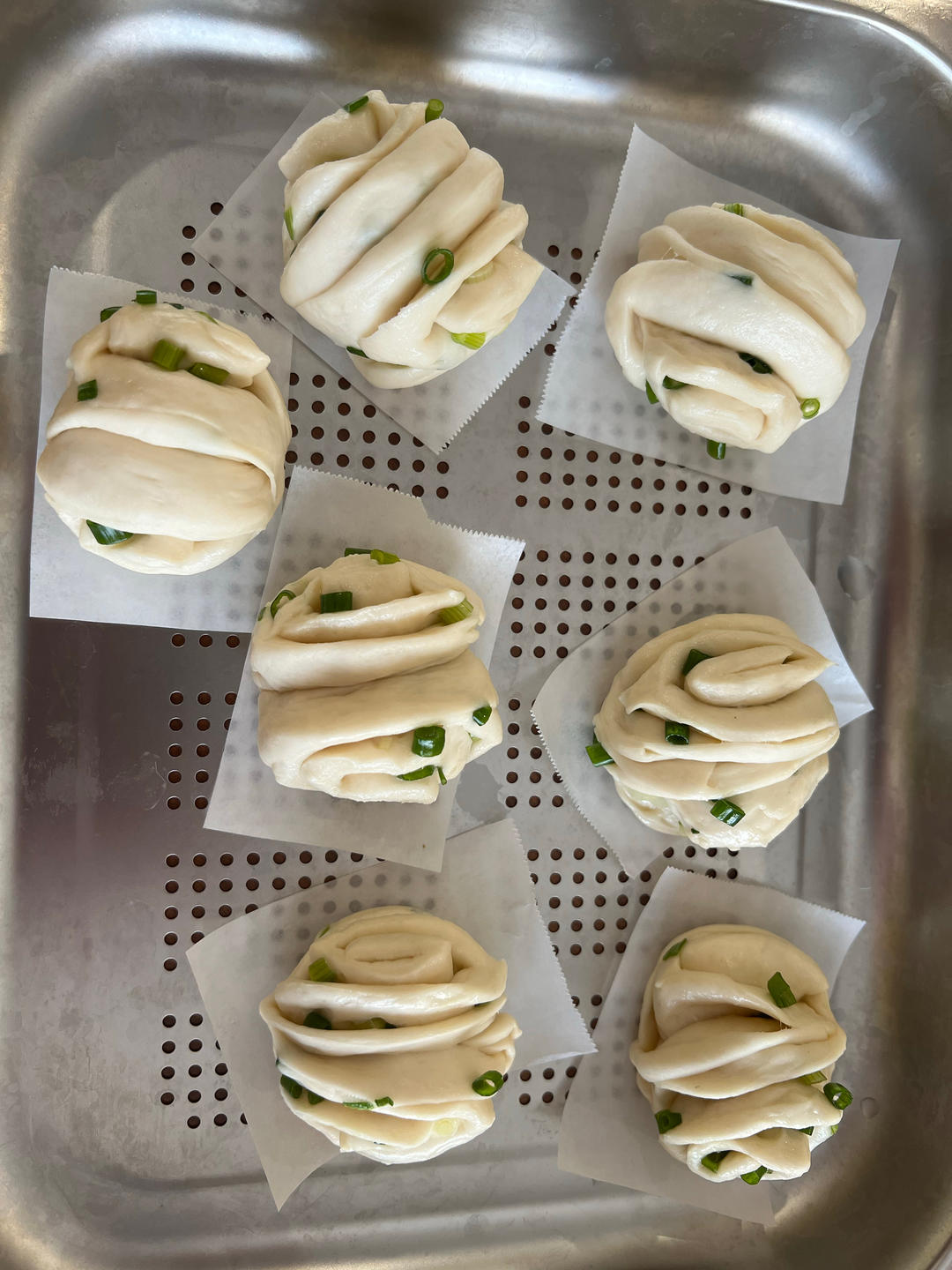 传统的葱油花卷