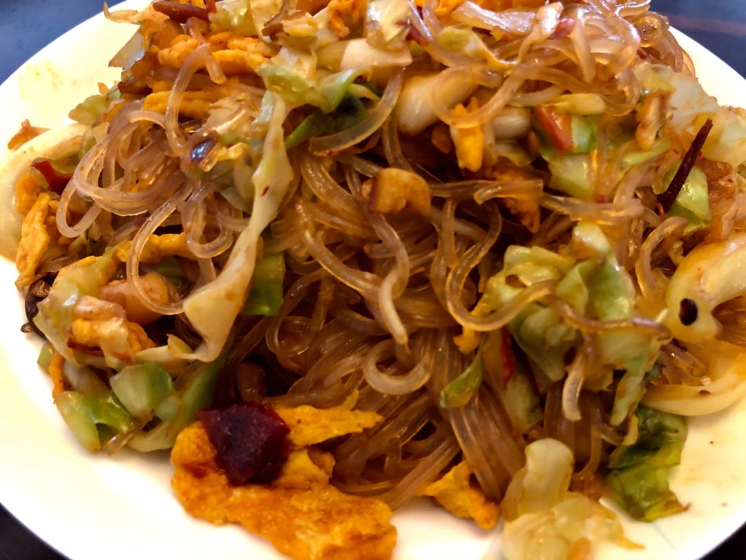 包菜粉丝炒鸡蛋