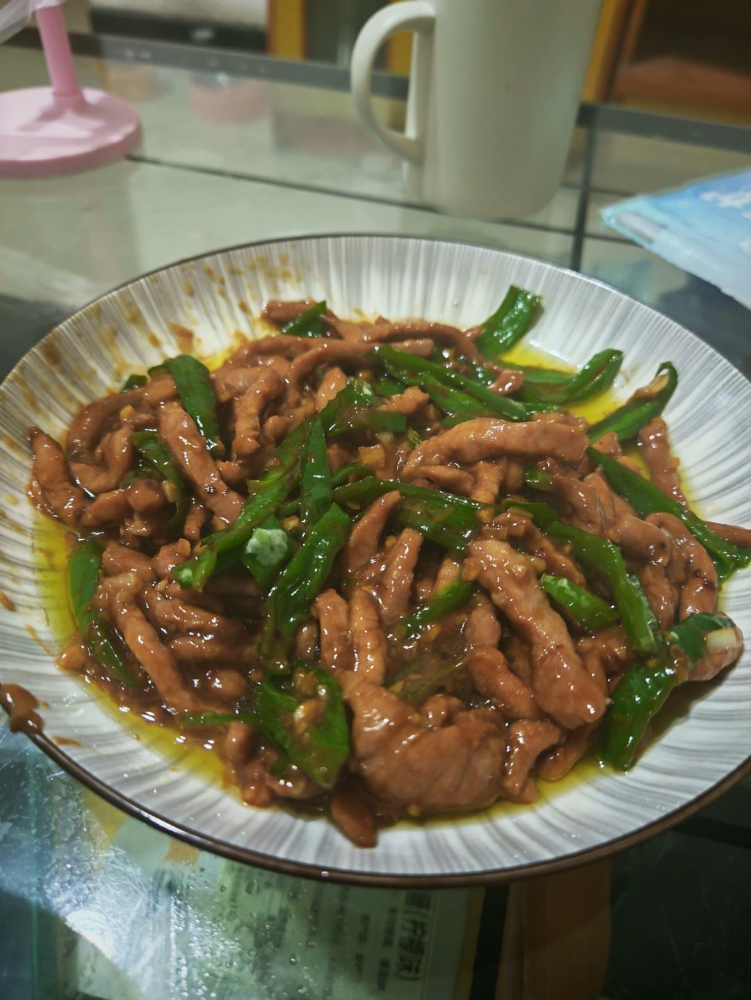 ‼️好吃到舔盘的青椒肉丝盖浇饭