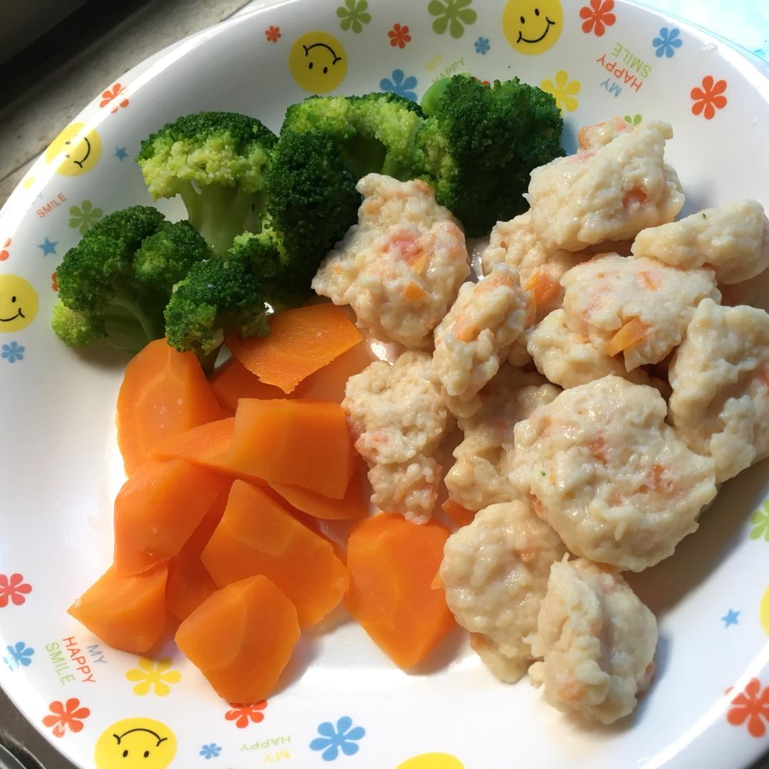 滑嫩鸡胸胡萝卜肉丸子