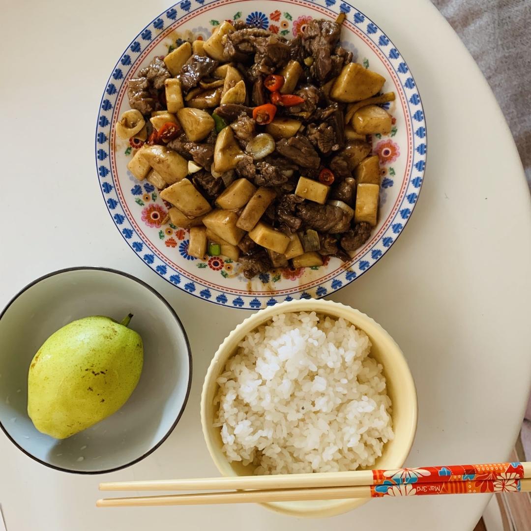 杏鲍菇炒牛肉粒