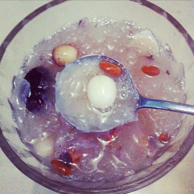 红枣银耳莲子羹