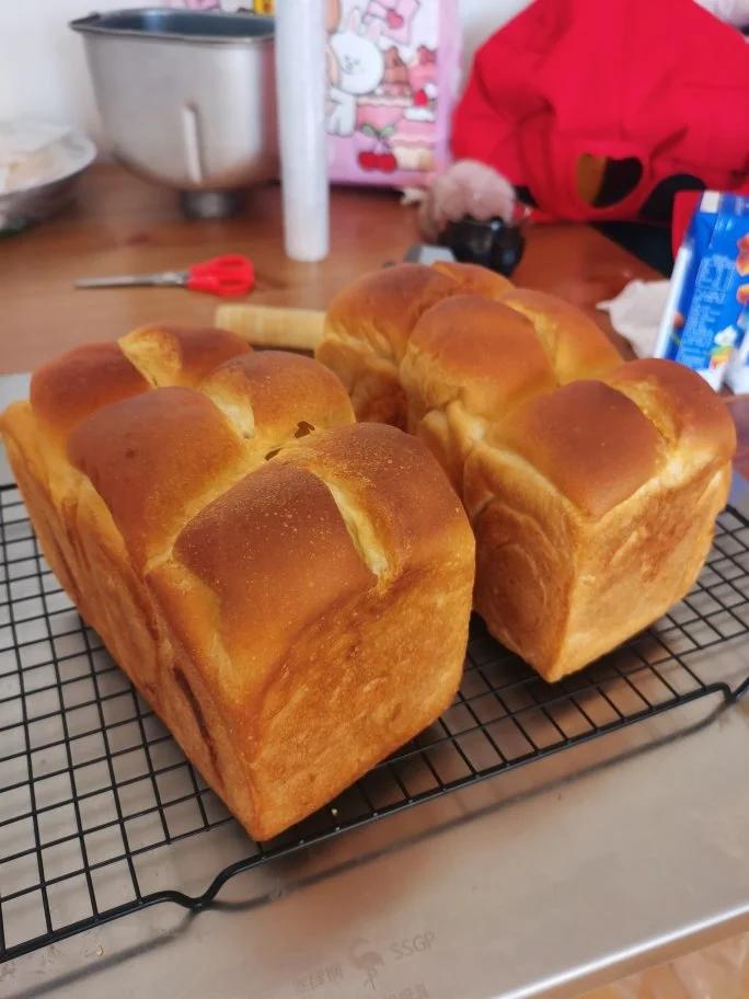 顶级黄金椰蓉吐司