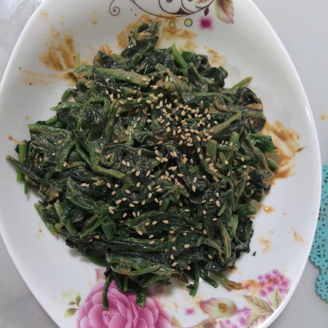 老少都爱吃的麻酱拌菠菜