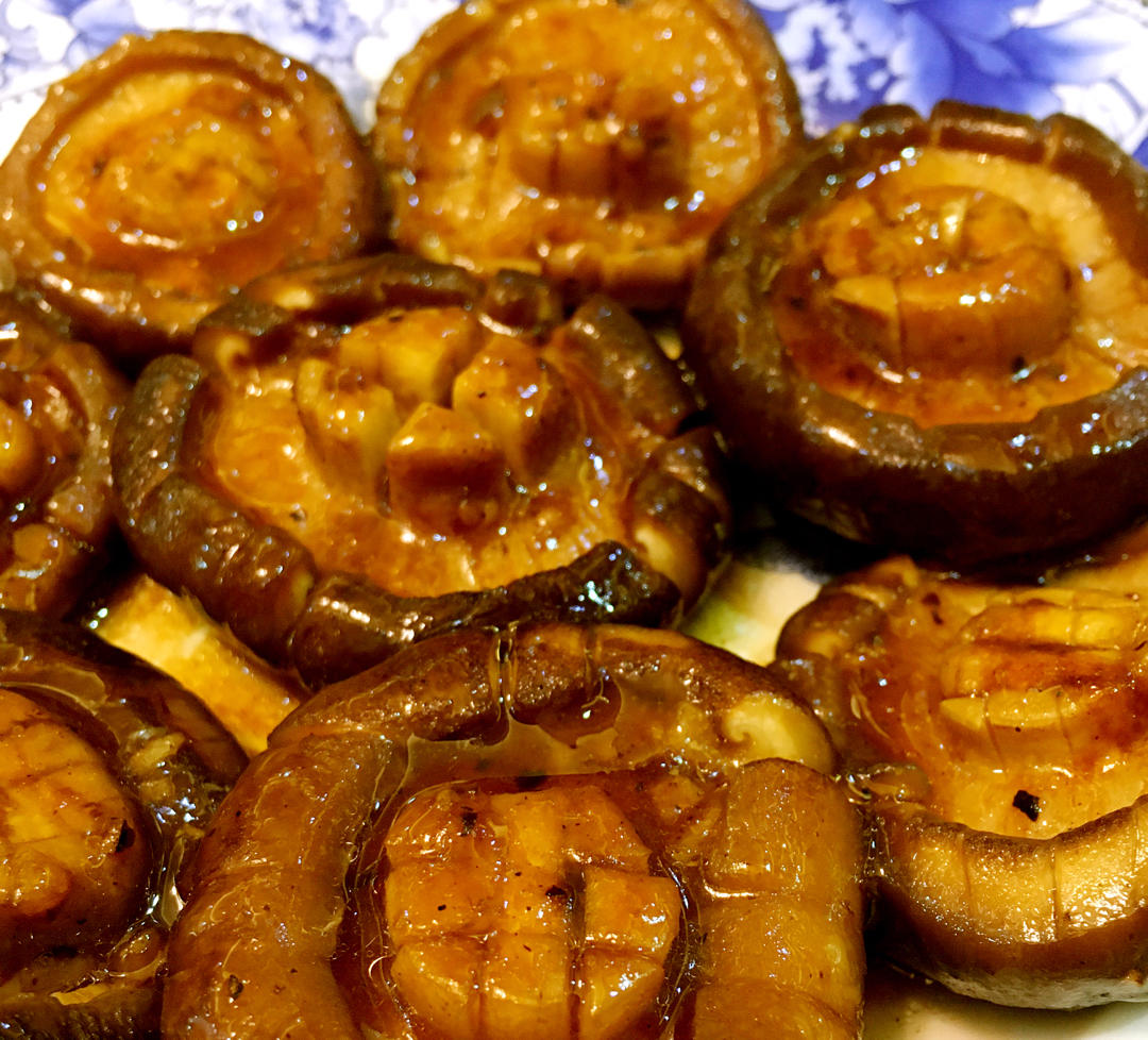 鲜嫩多汁，比鲍鱼还好吃红烧香菇