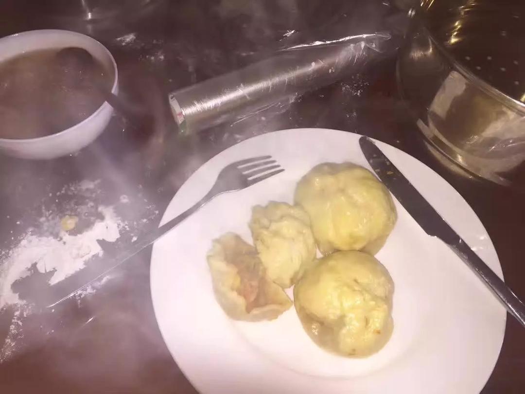 胡萝卜猪肉玉米包