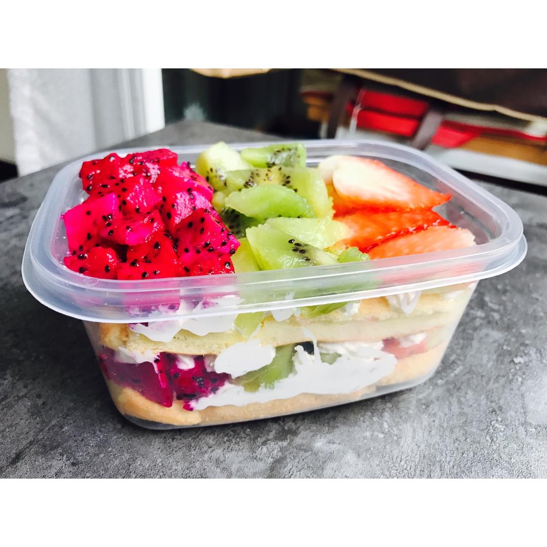 简单快手的便当饭盒水果盒子蛋糕