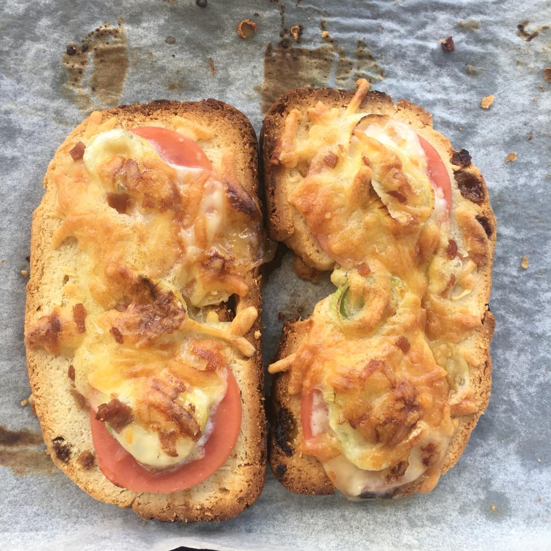 吐司培根小批萨