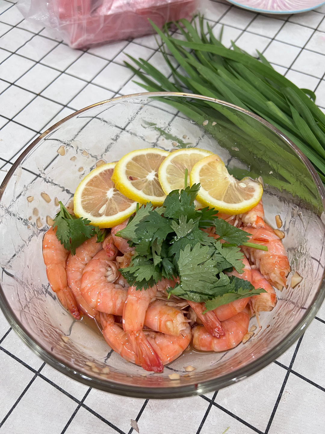 泰式柠檬虾----酸酸甜甜就是我！