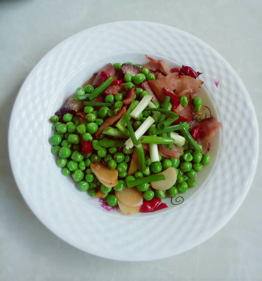 豌豆炒肉