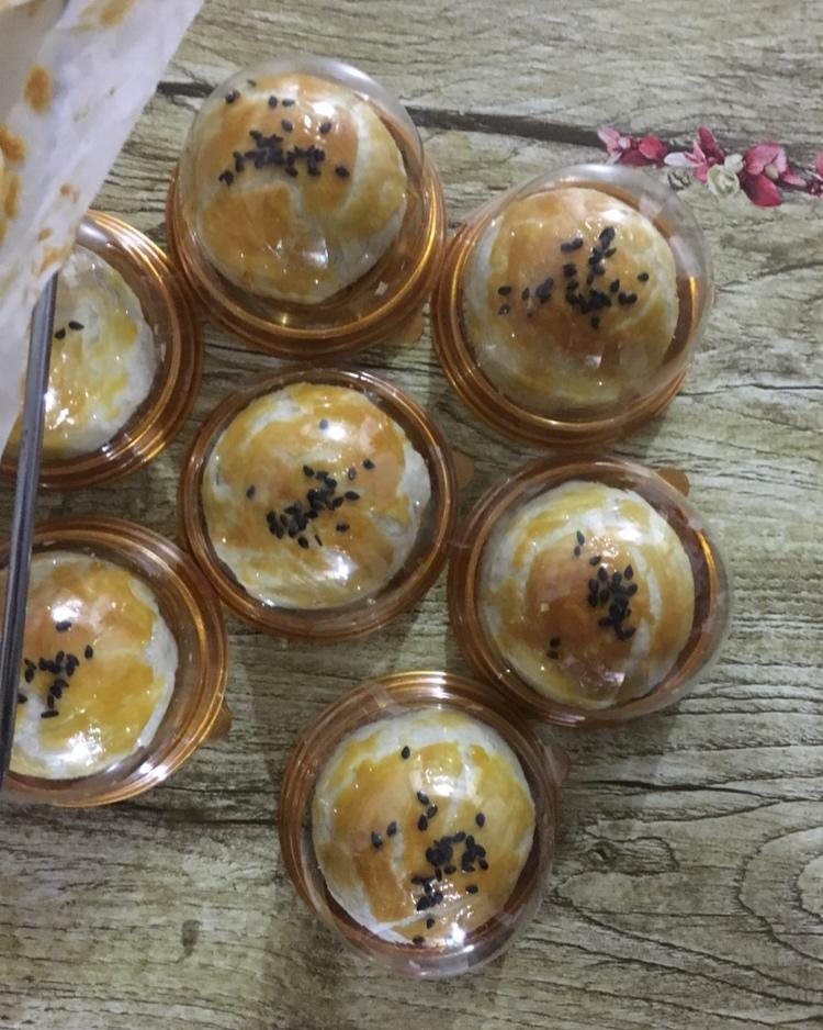 免揉免松弛超快手不破酥不混酥的蛋黄酥—新手一看包会