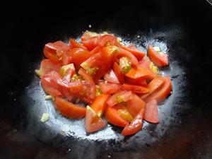 番茄鸡蛋卤肉面的做法 步骤4