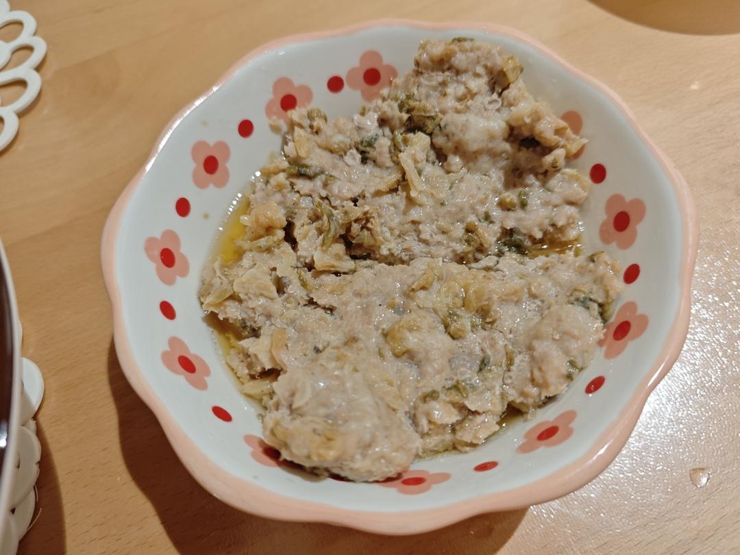要申请添饭
的梅菜蒸肉饼