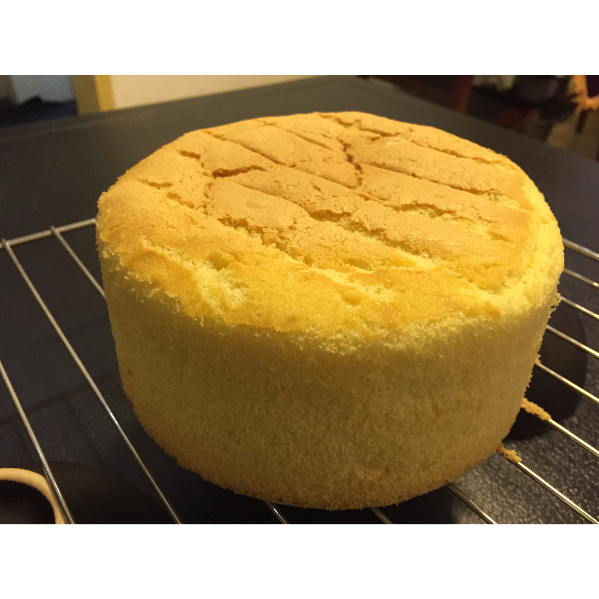 六寸戚风蛋糕（简单极了）
