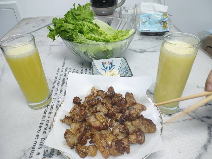 秘制孜然烤五花肉，香辣过瘾！好吃到舔手指