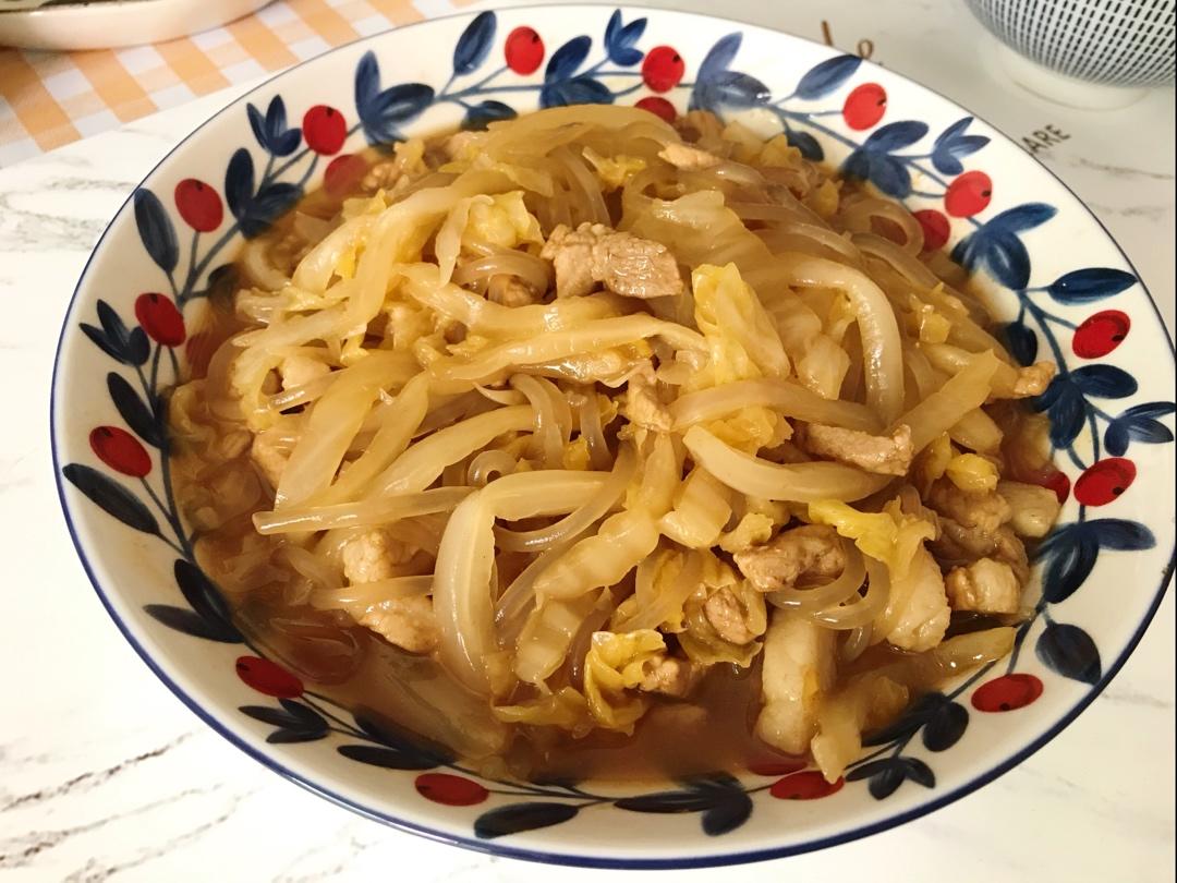 东北酸菜猪肉炖粉条