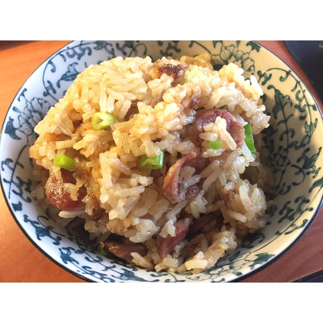 香肠煲仔饭