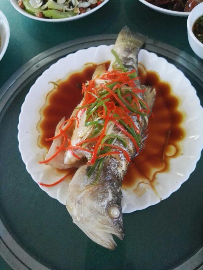 清蒸鲈鱼