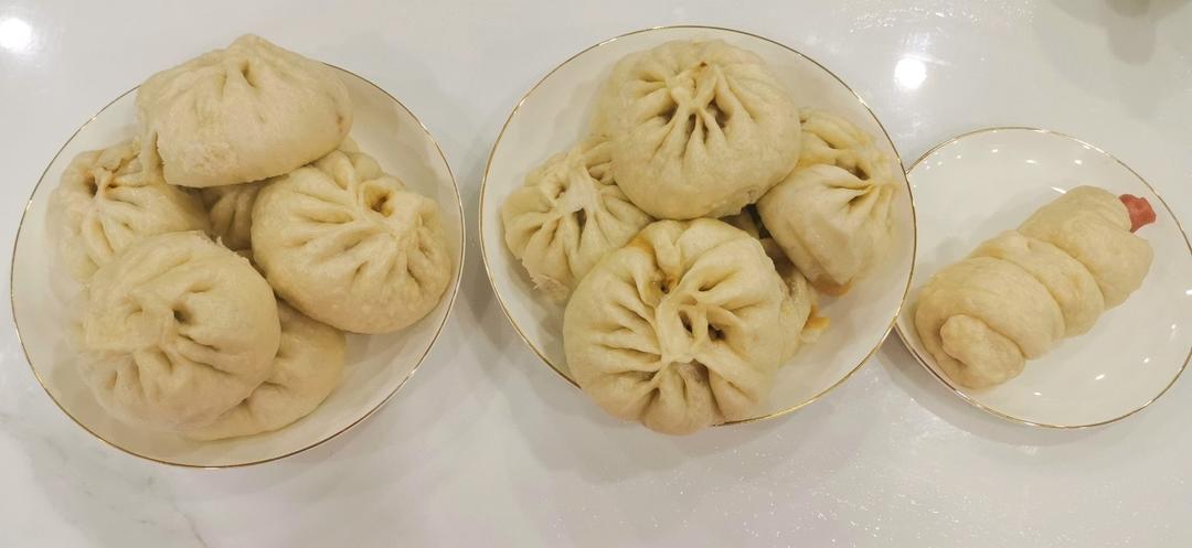 鲜美多汁的洋葱牛肉包子