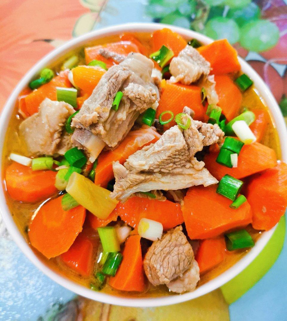 胡萝卜炖羊肉（热菜）