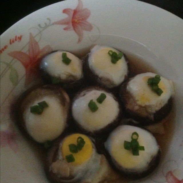 冬菇蒸鹌鹑蛋
