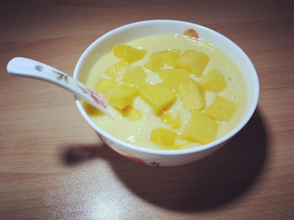 芒果奶昔（甜品）