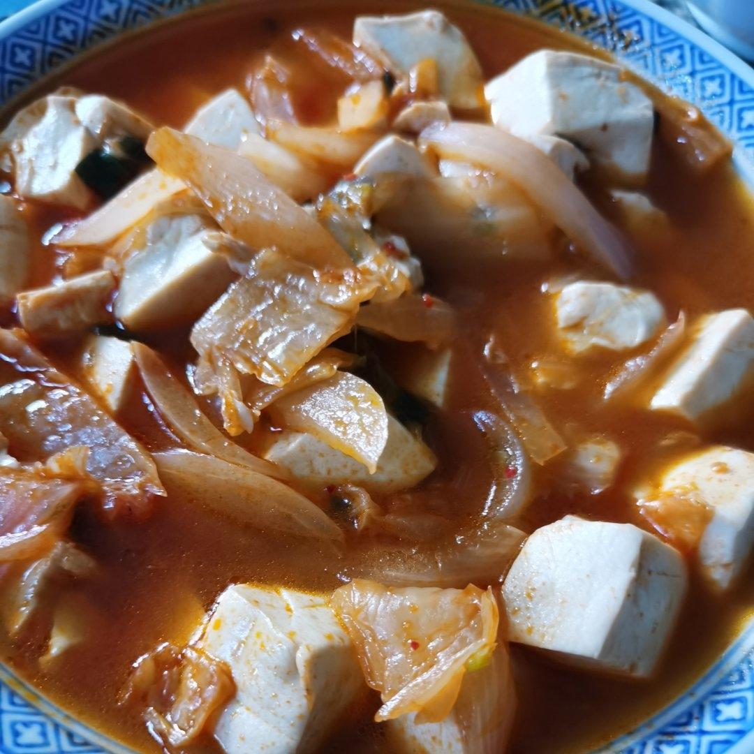 韩国大妈亲授— 韩式泡菜豆腐汤