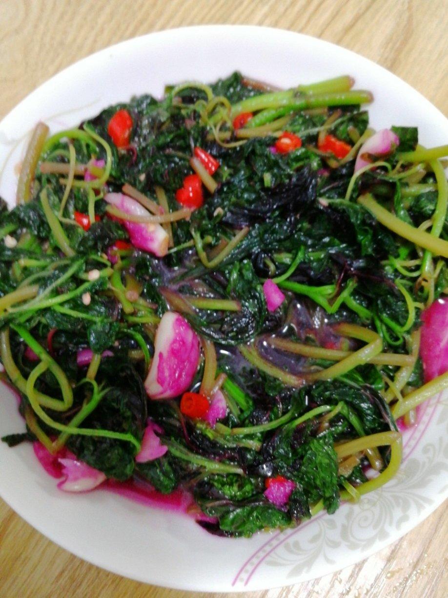 蒜茸炒红苋菜