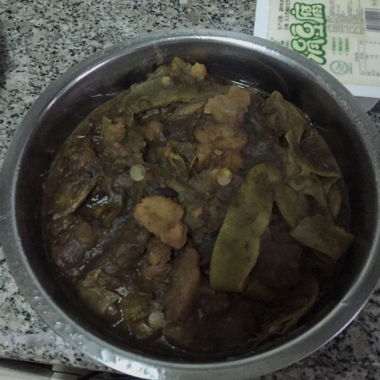 土豆芸豆五花肉
