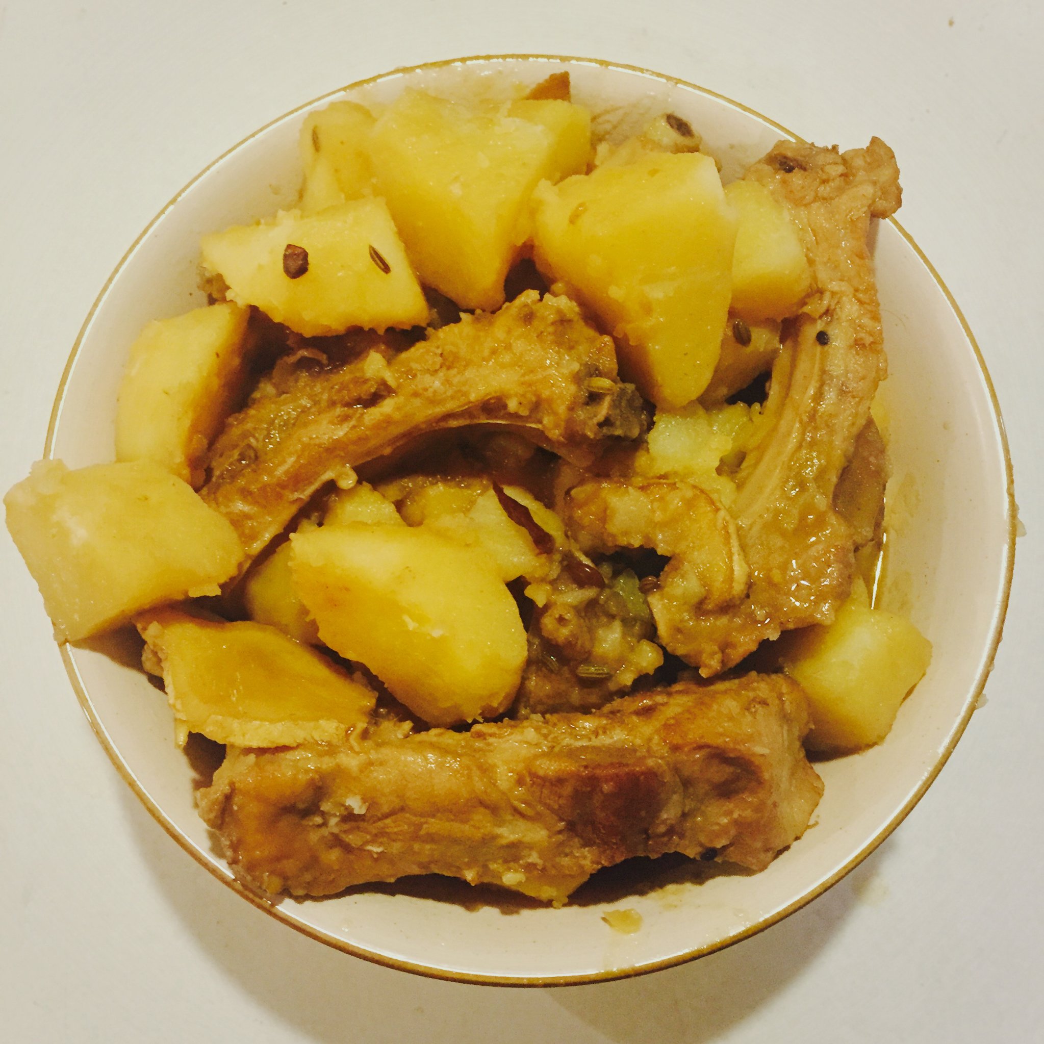 土豆烧排骨