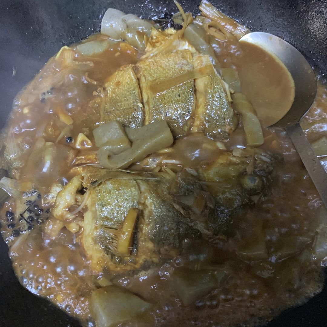 红烧鲈鱼