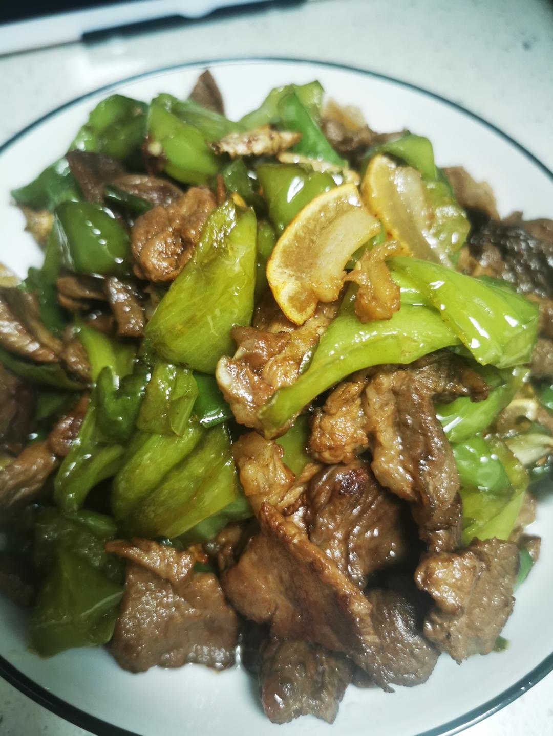 超下饭 ！小炒肉（辣椒炒肉）