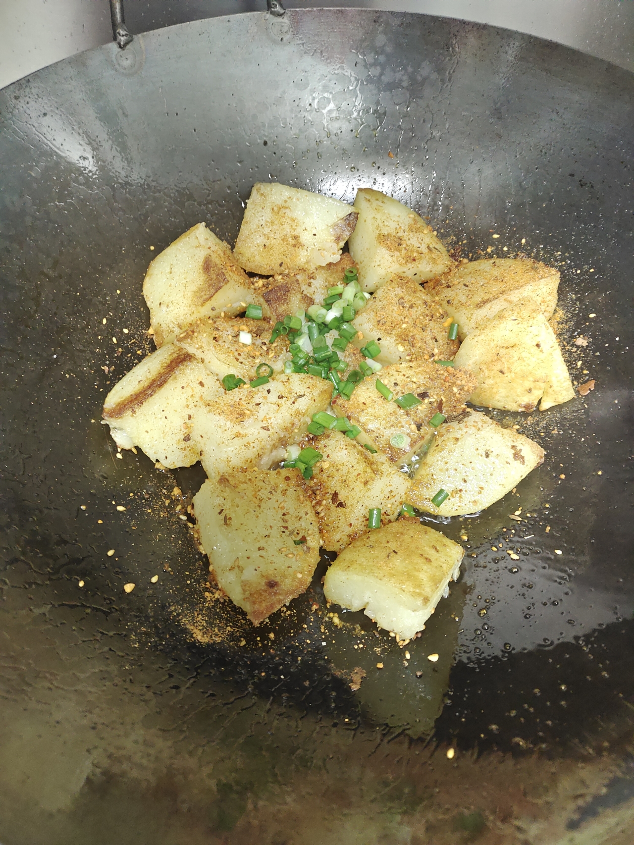 香煎土豆块的做法 步骤3