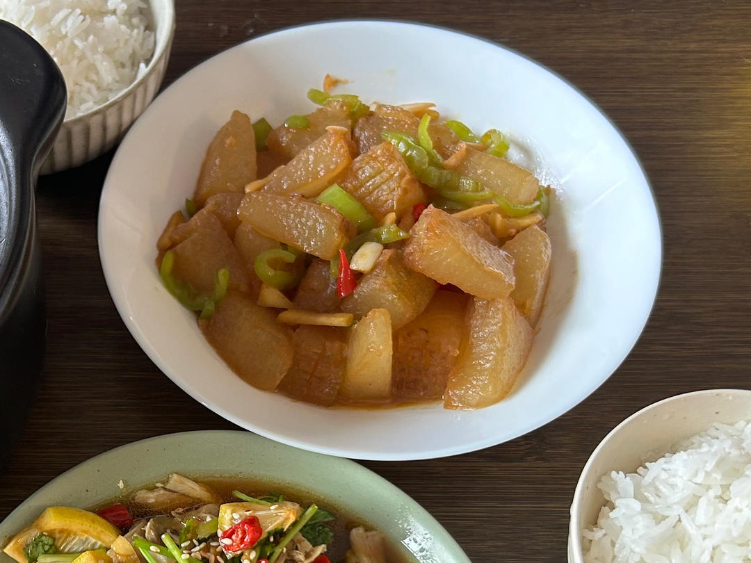 红烧冬瓜最完美做法，不加一滴水，瞬间秒杀红烧肉