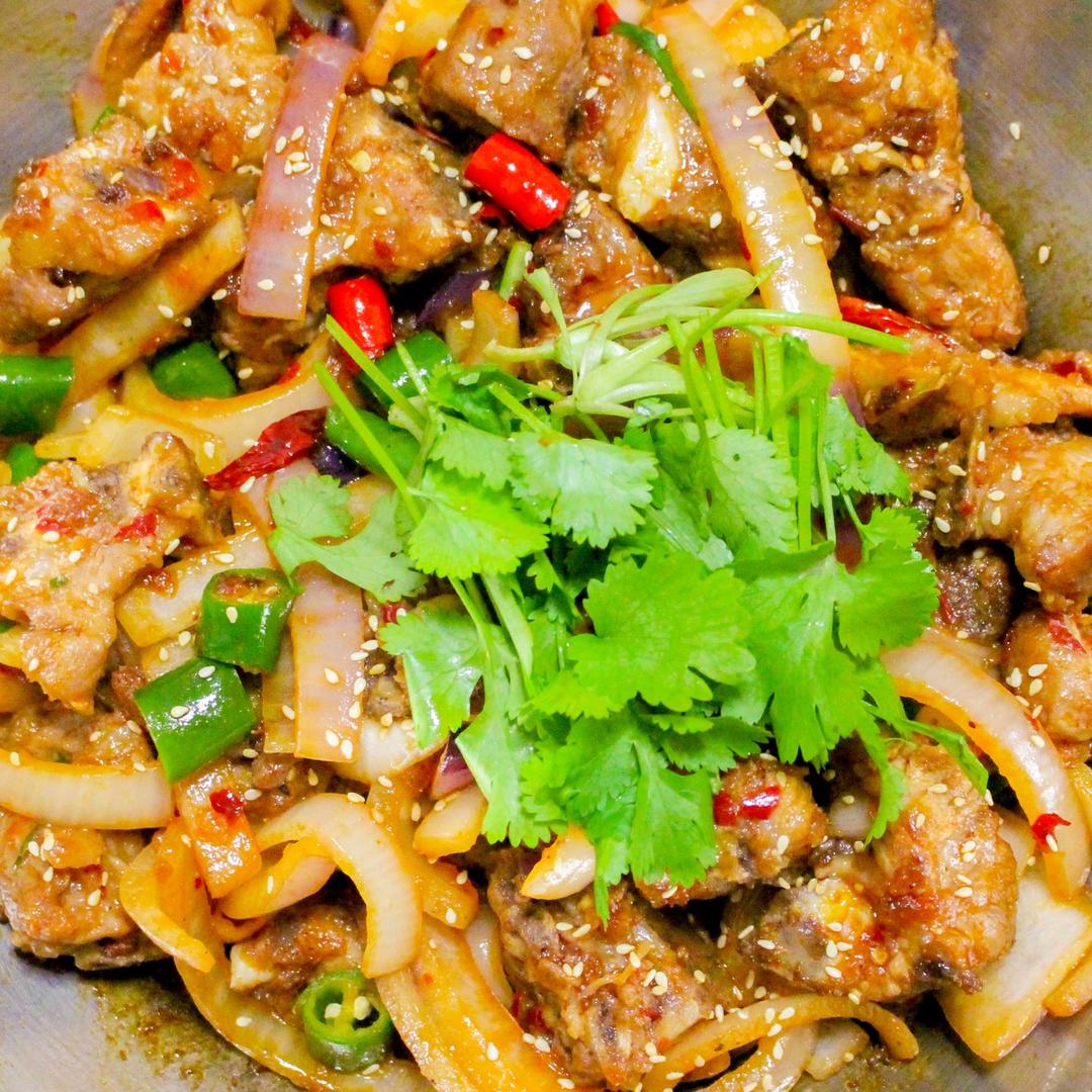 虞_美人做的香辣干锅排骨