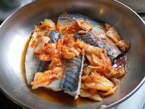 韩式泡菜煮鲭鱼的做法 步骤5