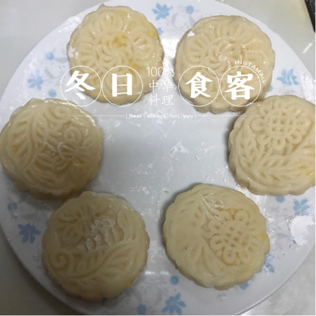 奶黄冰皮月饼