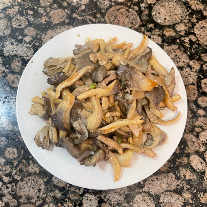 蘑菇炒肉