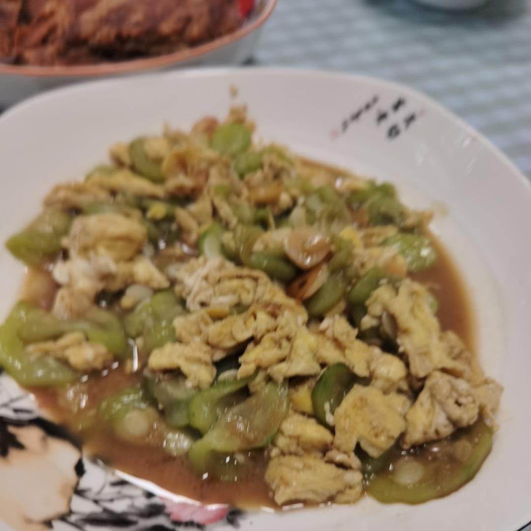 简单快手，五分钟搞定的丝瓜炒蛋