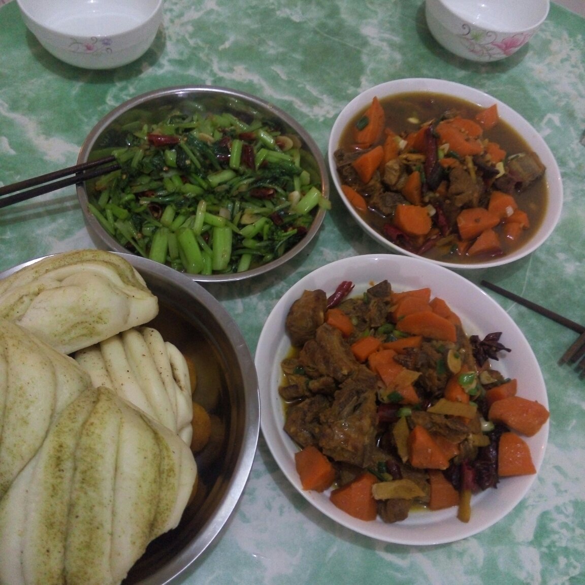 胡萝卜烧排骨